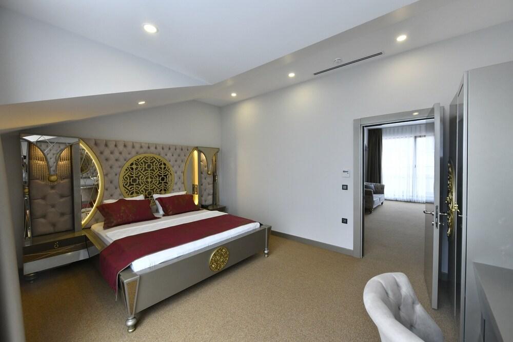 G-Han Hotel Room Type - King Suite