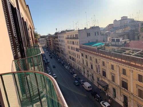 Cavour Urban Rooms - Tap to explore photos