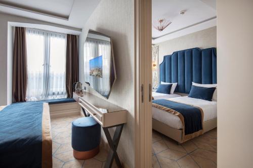 Danis Hotel & Spa Istanbul - Old City Room Type - Deluxe Quadruple Room