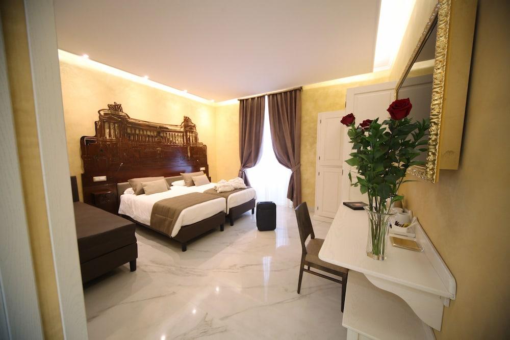 Maison Tritone Room Type - Deluxe Triple Room