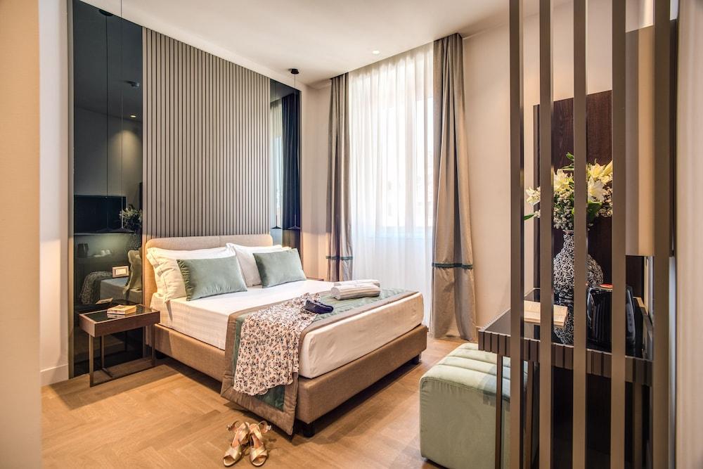 Hotel 77 Seventy-Seven Room Type - Family Room, Annex Building (Via Agostino Depretis 70)