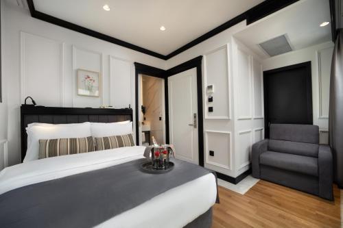 The Trinity Hotel Taksim - Special Class - Tap to explore photos