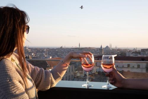 The Trinity Hotel Taksim - Special Class - Tap to explore photos