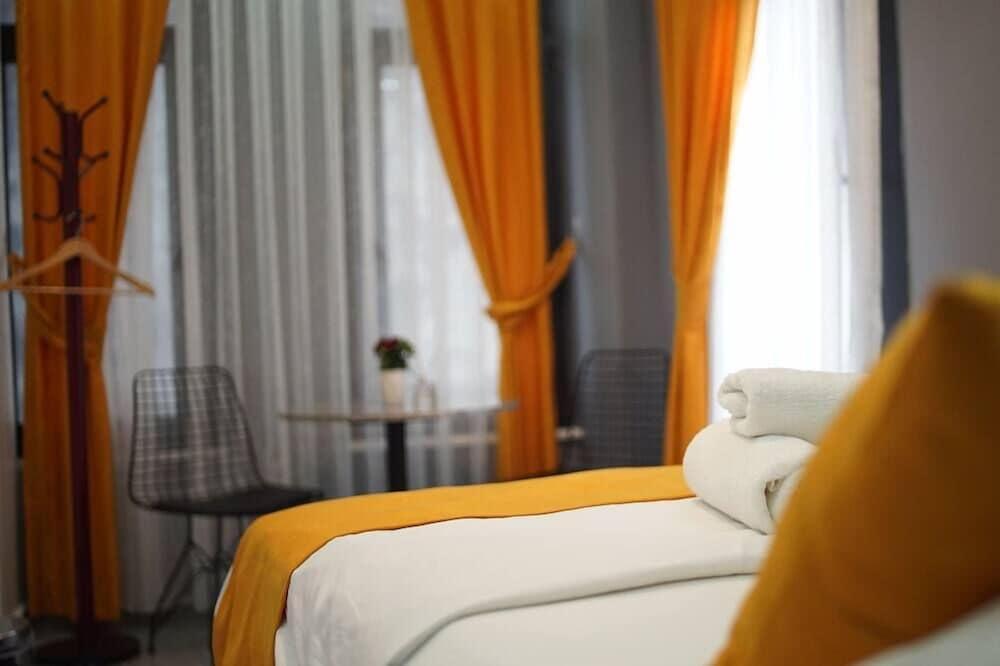Galata Zade Hotel - Tap to explore photos
