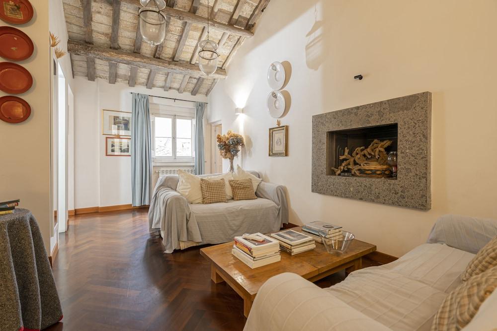 Campo de' Fiori 34 Room Type - Deluxe Apartment, 2 Bedrooms, Annex Building Campo de' Fiori 34 Room Type - Deluxe Apartment, 2 Bedrooms, Annex Building