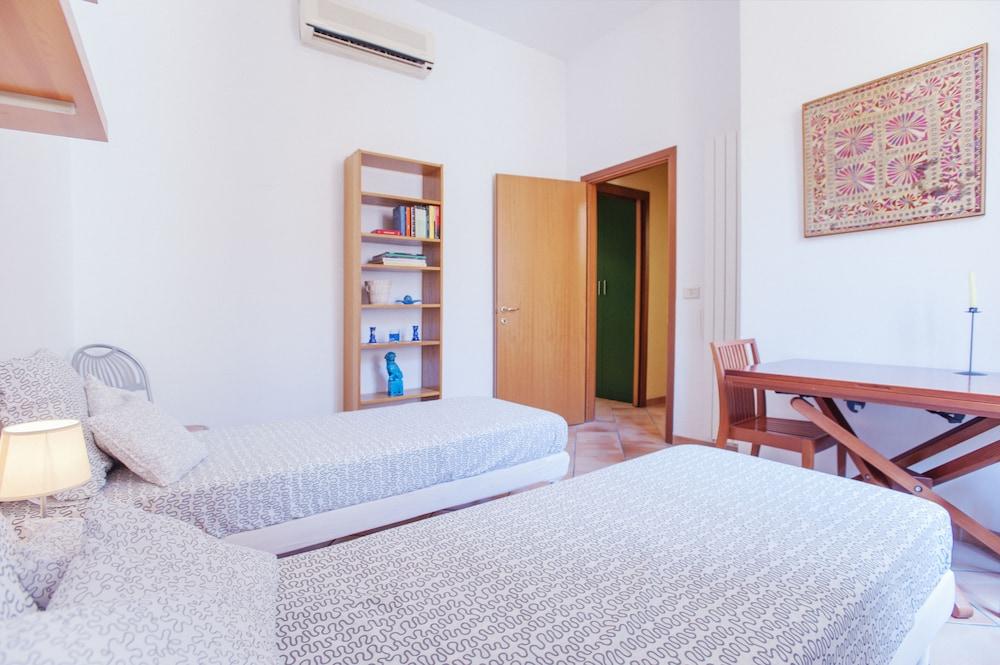 Romalibera - WR Apartments - Tap to explore photos