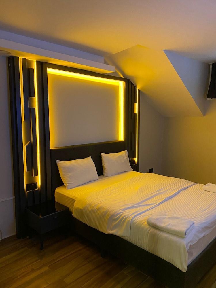 Galata King Suites Room Type - Economic Room with Kitchen (Basement Floor)