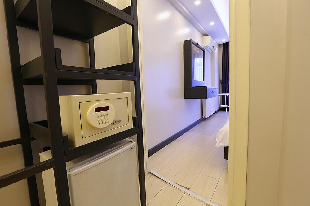 Galata King Suites Room Type - Deluxe Double Room, Partial Sea View
