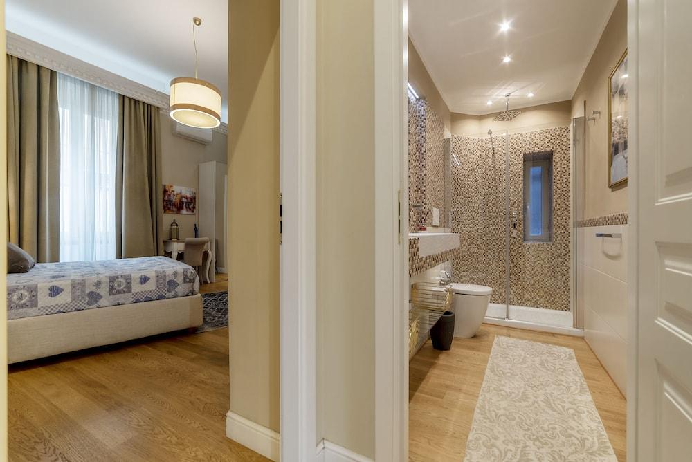 Domus Villa Romana - Tap to explore photos