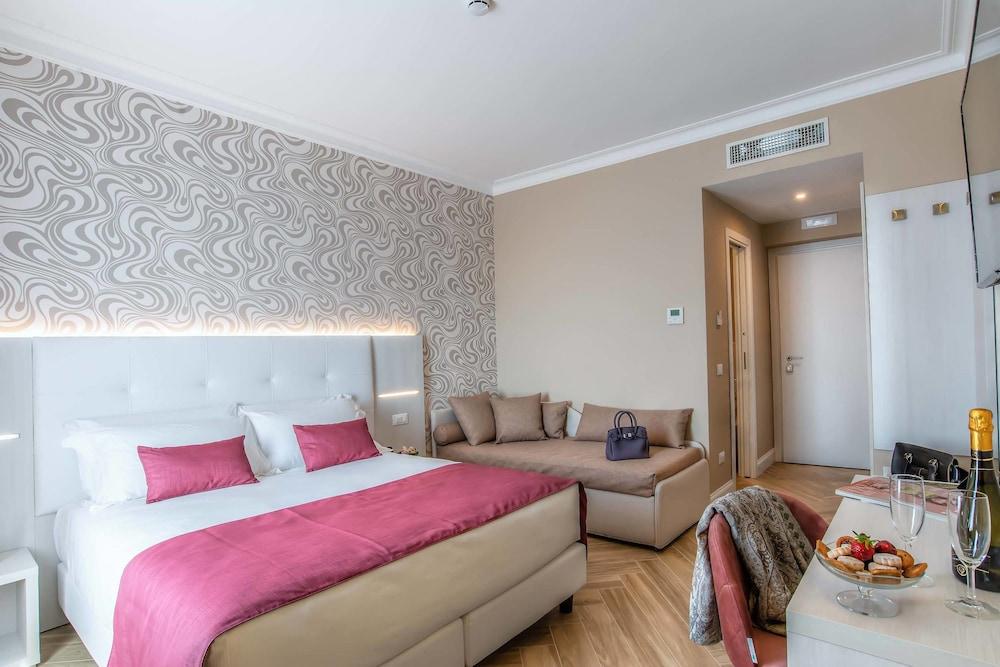 The Boutique Hotel Room Type - Superior Room, 1 Double Bed with Sofa bed
