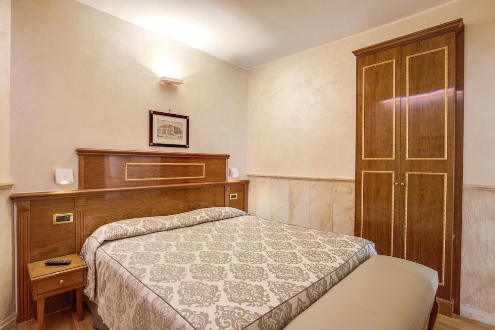 Pantheon Rooms Room Type - Classic Double or Twin Room