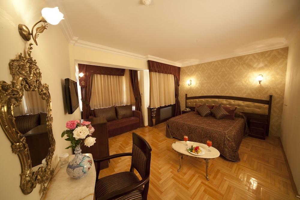 Turquhouse Hotel Room Type - Superior Double Room
