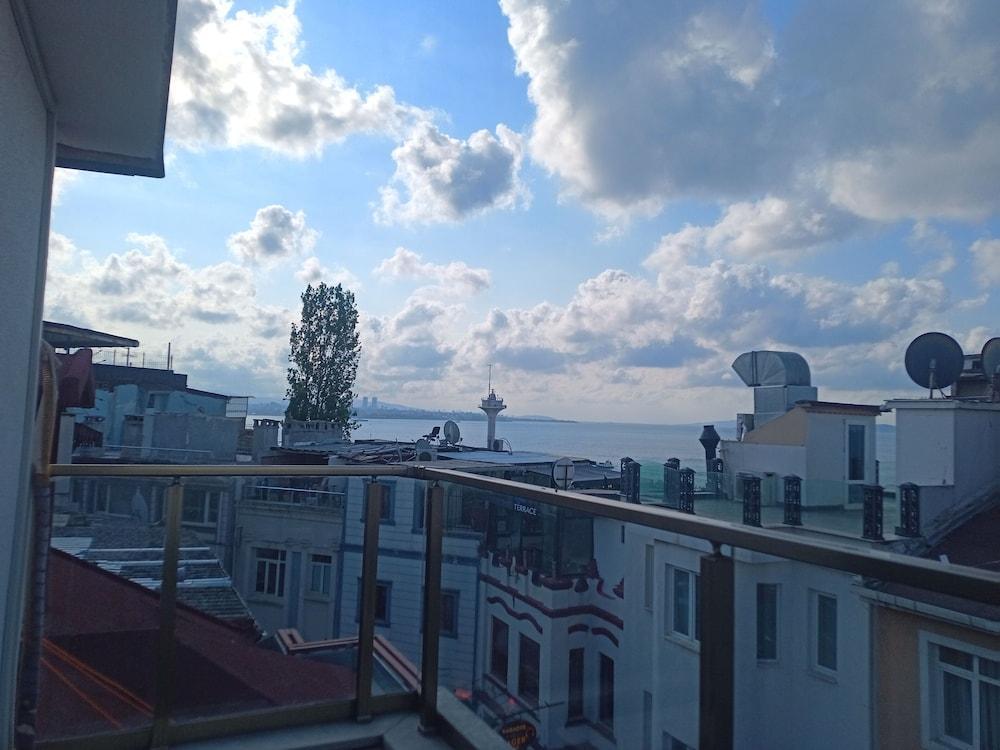 Maritime Hotel Istanbul - Tap to explore photos