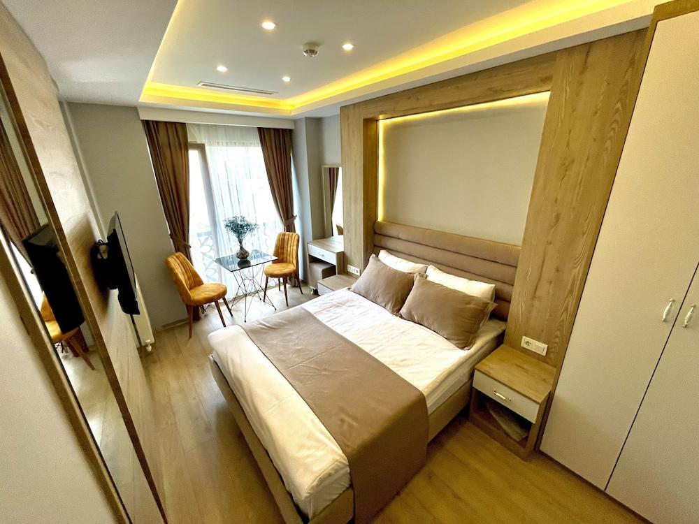 Zem Hotel Room Type - Standard Double Room
