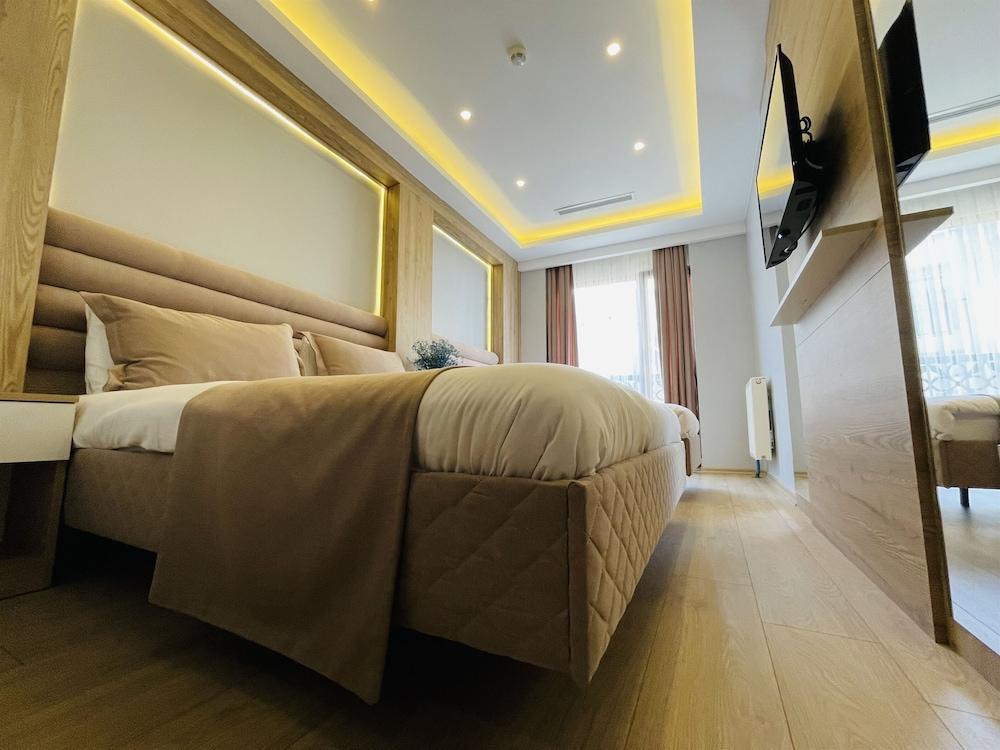 Zem Hotel Room Type - Standard Triple Room