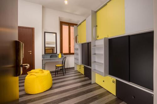 Free Hostels Roma - Tap to explore photos