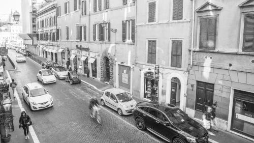Ripetta Rooms - Tap to explore photos