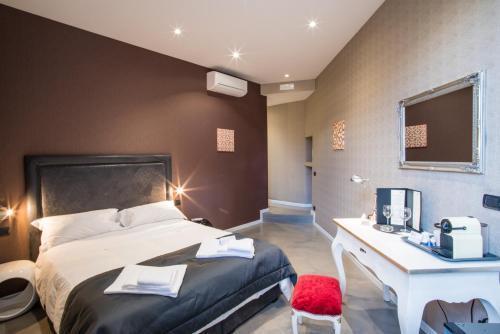 Roma 2B Room Type - Superior Deluxe Double or Twin Room 