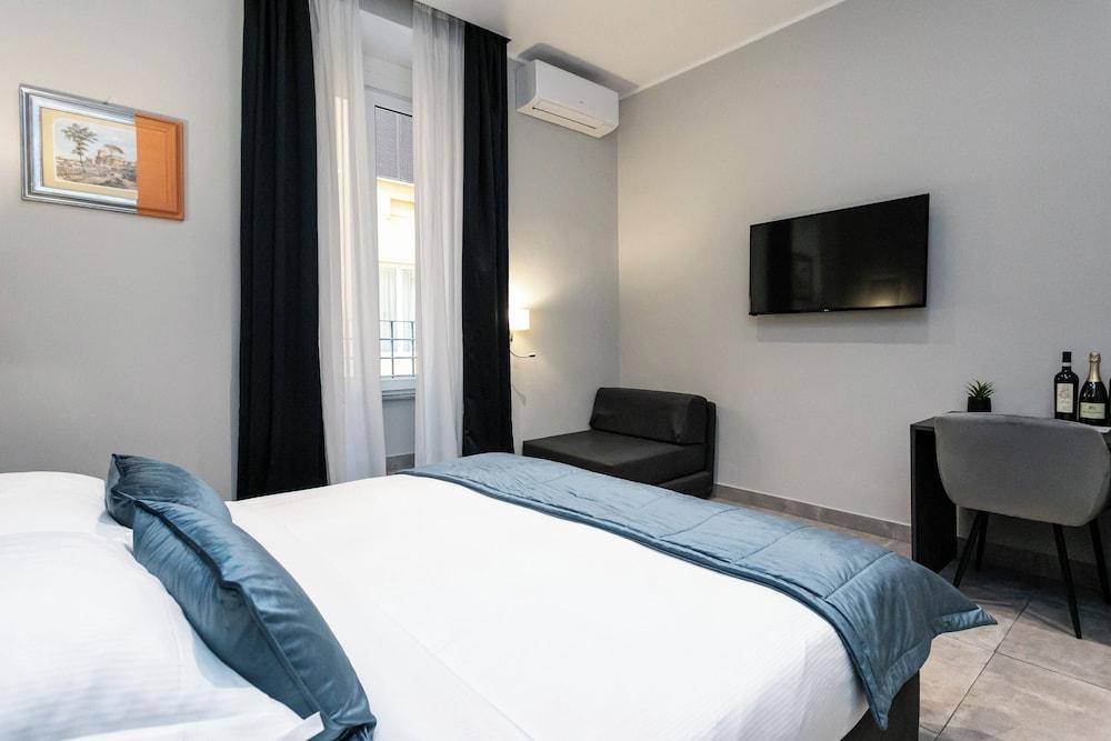 Cesare ai Cavalieri Suites - Tap to explore photos