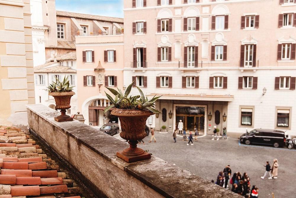 My Spanishsteps - Tap to explore photos