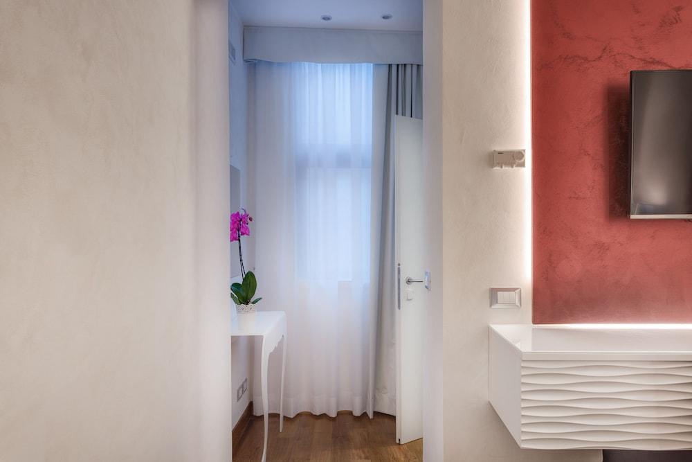 Shali Luxury Suite Room Type - Deluxe Double Room