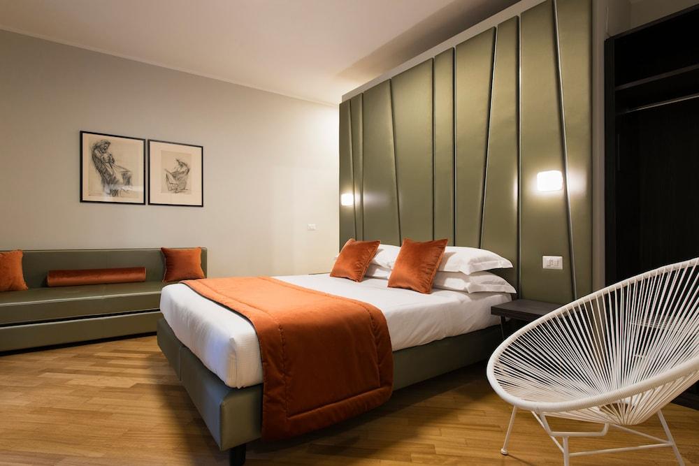 Vittoriano Suite Room Type - Standard Triple Room