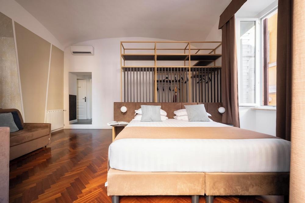 Vittoriano Suite Room Type - Family Suite