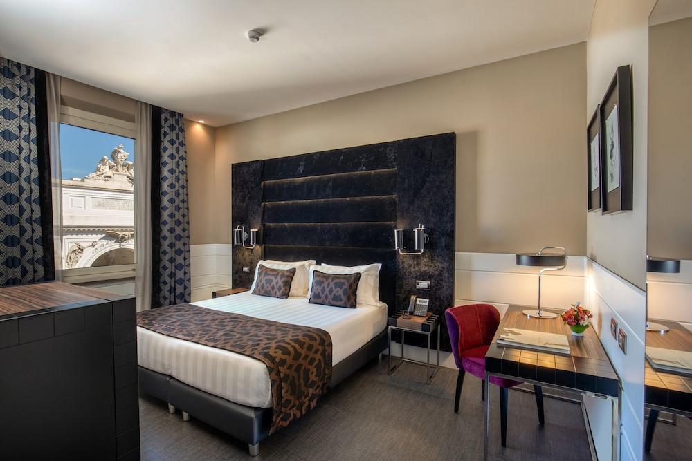 The Glam Hotel Room Type - Superior Room