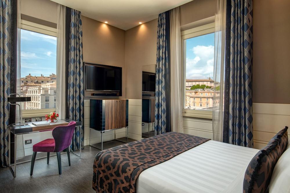 The Glam Hotel Room Type - Classic Room