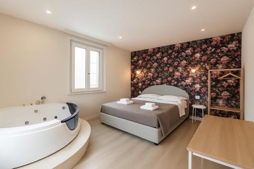 Aurelia Garden Rooms B&B Room Type - Suite with Spa Bath