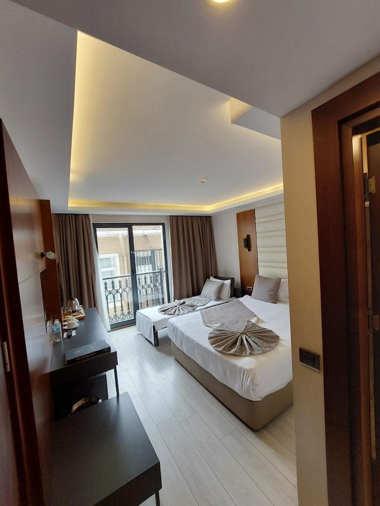 My Dream Istanbul Hotel Room Type - Family Connecting Room 5 Pax