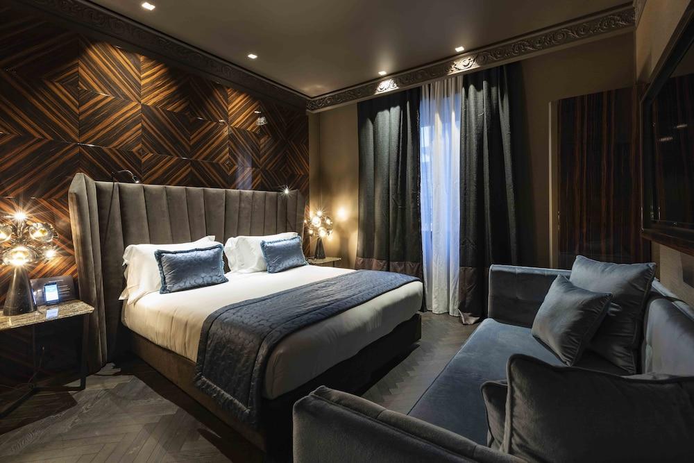 U-Visionary Roma Hotel Room Type - Executive Triple Room