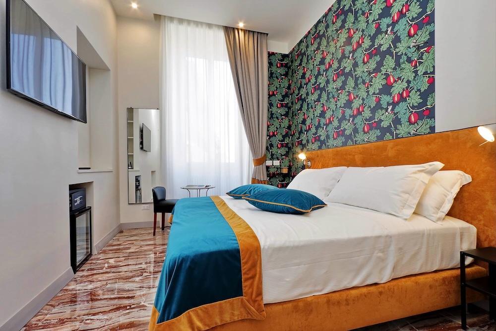 Opera 58 Room Type - Superior Double Room