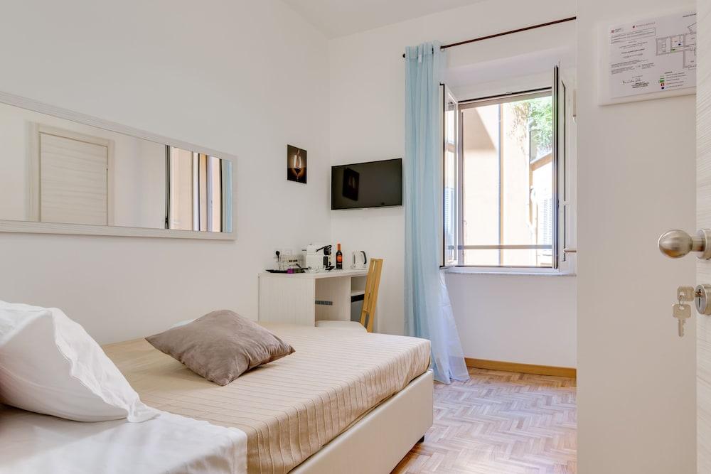 Dolce Luxury Rooms Room Type - Standard Double Room