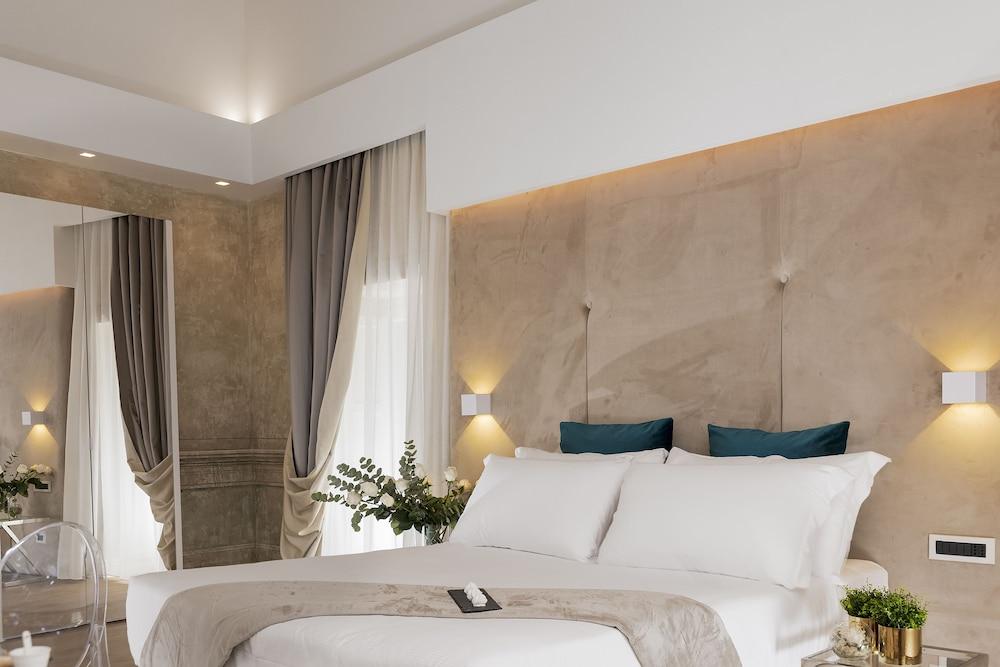 Navona Style Room Type - Superior Double or Twin Room