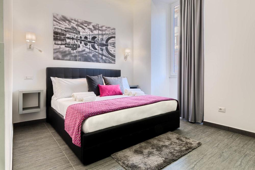 Room91 S.Peter Room Type - Deluxe Double Room