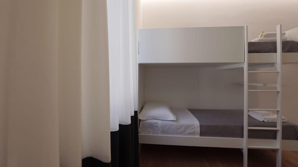 Suite Inn Rome Room Type - City Quadruple Room