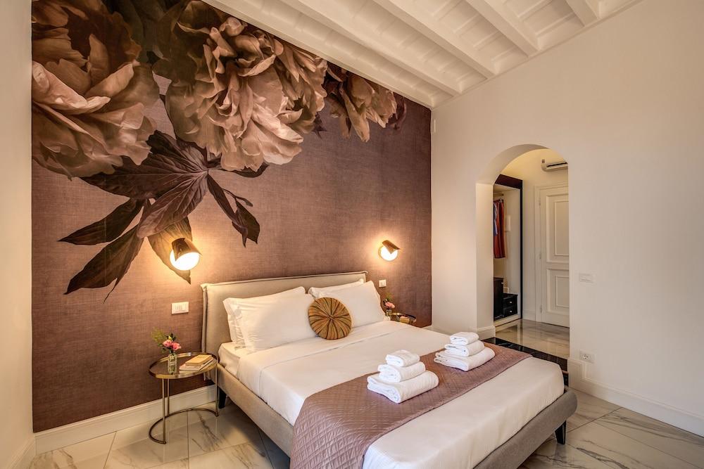 Little Queen Pantheon Residence Room Type - Luxury Double Room