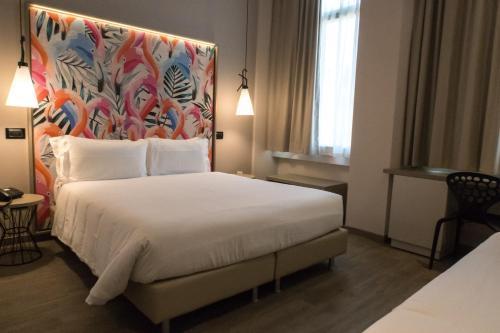 Hotel San Giovanni Roma - Tap to explore photos