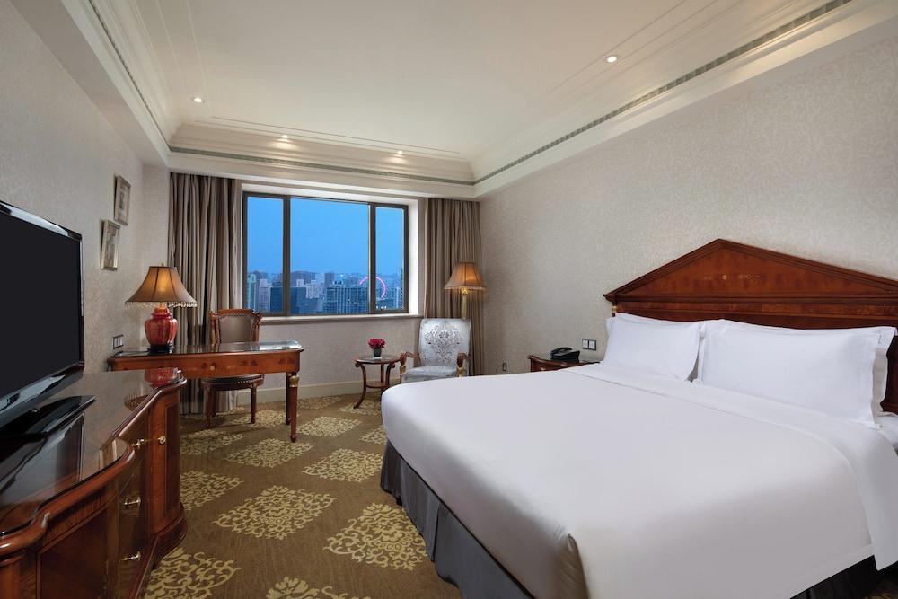 Crowne Plaza SHANGHAI NANJING ROAD Room Type - 1 King Standard