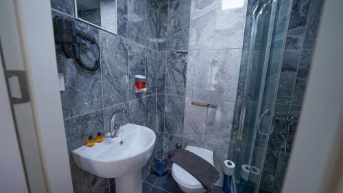 Luka Suit Hotel Room Type - Standard Triple Room Luka Suit Hotel Room Type - Standard Triple Room