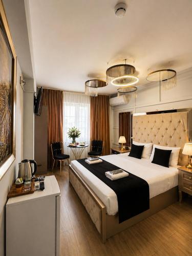 Luka Suit Hotel Room Type - Standard Double Room