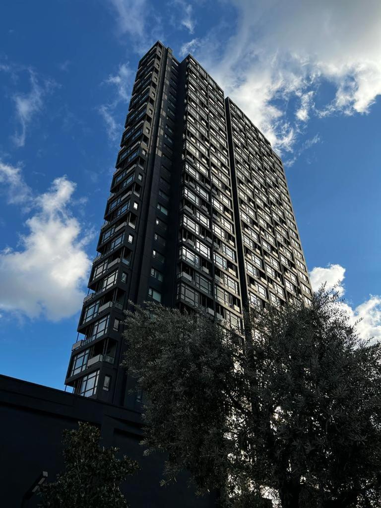 G Tower Residence at Divan Near To Mimar Sinan Metro Station - Tap to explore photos