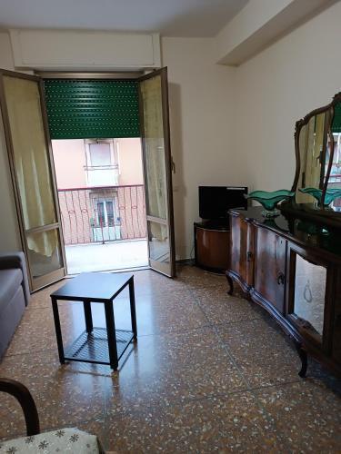 Hortis Apartment, 5 persone, 2 camere, balcone, Metro C e tram per il centro - Tap to explore photos