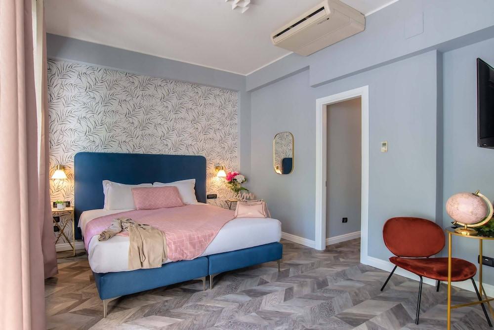 Bloom Hotel Rome - Tap to explore photos
