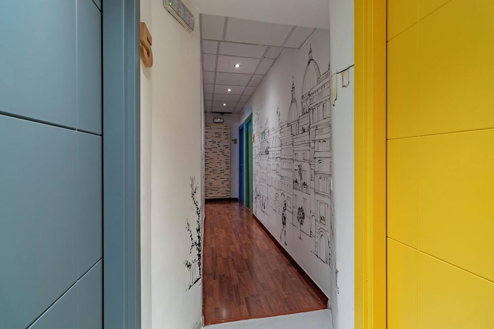 SuperDAB - Tap to explore photos