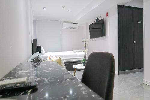 Deluxe Studio & Suite by RR