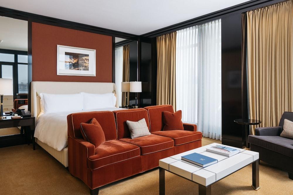 Casa Cipriani New York Room Type - Junior Suite, Accessible, River View (City View, Corner)