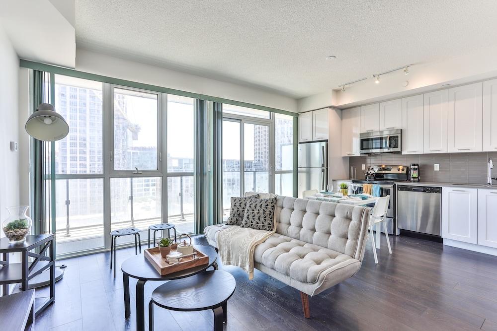 Modern Condo in Historic Fort York - Tap to explore photos