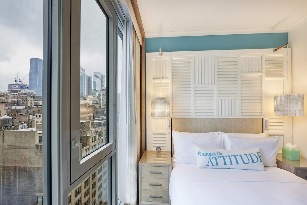 Margaritaville Resort Times Square Room Type - Premium Room, 1 Queen Bed (Floors 24th-28th)